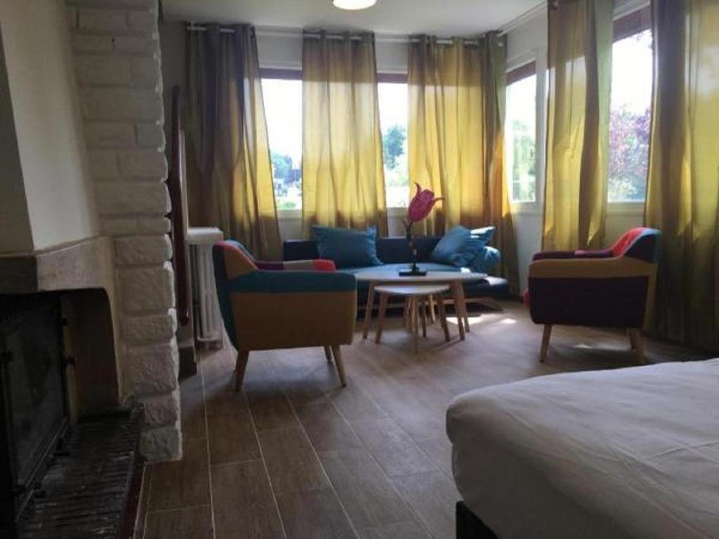 Au Charme Du Lac Piscine & Spa 2 Форж-лез-О Экстерьер фото